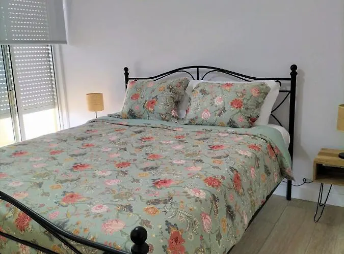 Apartment T2 Requinte E Vista Mar 4 Pax Quarteira